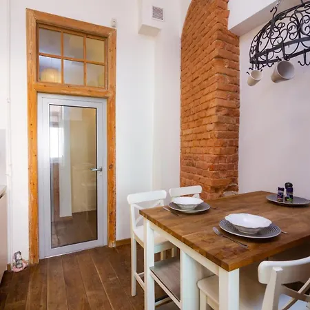 Spacious Old Town 3 Bedroom Flat Apartman